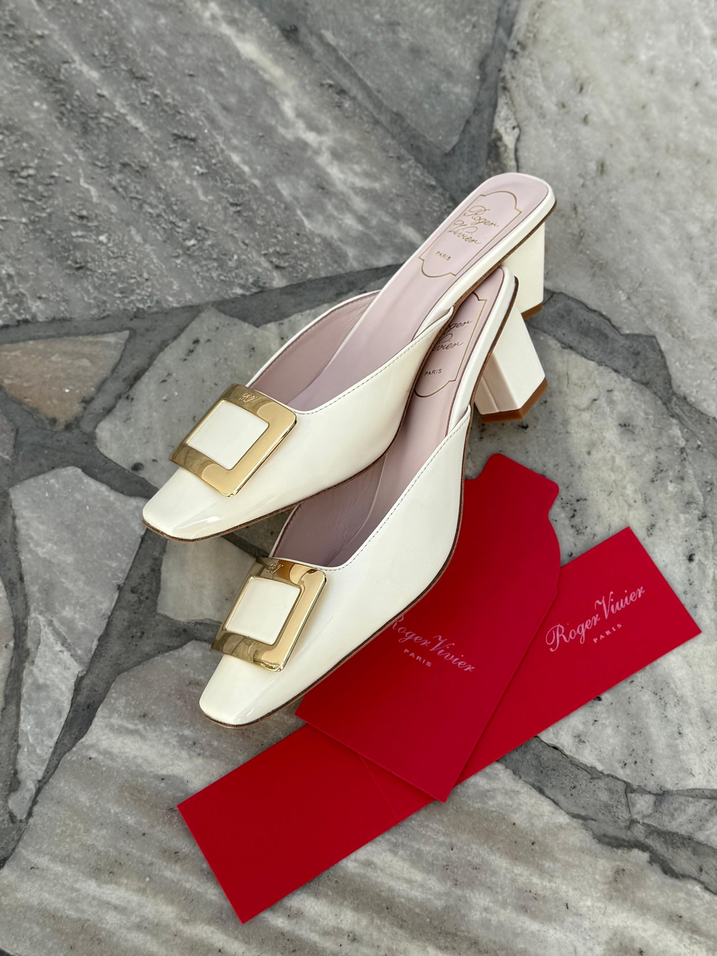 ROGER VIVIER