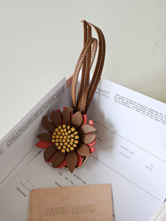 MIU MIU (Ornaments)